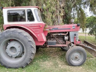 Tractor Massey Ferguson 1075