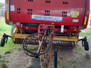 Rotoenfardadora New Holland RB 560