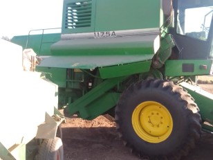 Cosechadora John Deere 1175A