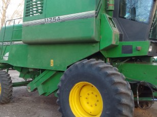 Cosechadora John Deere 1175A