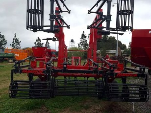 Descompactador de Suelo 11 Púas Fabrinor