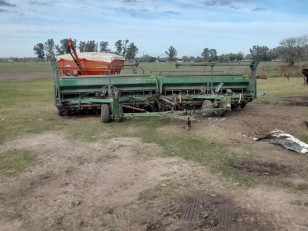 Sembradora John Deere 750 de 48 a 19 y 2
