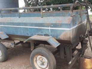 Acoplado tanque 3000 lts