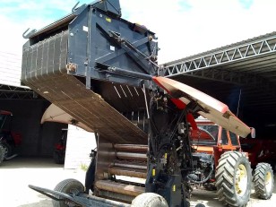 Rotoenfardadora Case IH RB565