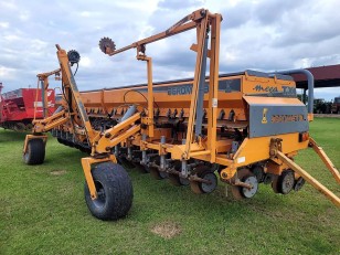 Sembradora Agrometal TX Mega 1652