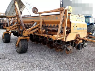 Sembradora TX Mega de 16 a 42
