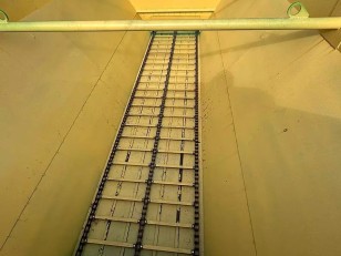 Fertilizadora Pesce de 10,5 mts3