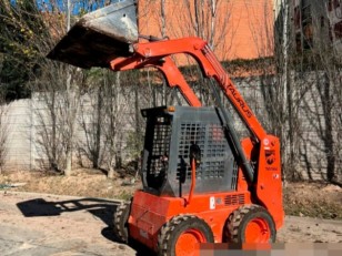 Minicargadora TMV 590A Taurus