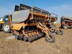 Sembradora Agrometal MXY 2 de 37 a 17,5