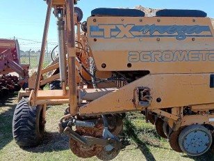 Sembradora Agrometal TX Mega 13 a 52