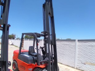Autoelevador Diesel Michigan ME25-45T