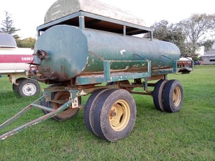 Acoplado tanque 3000 lts