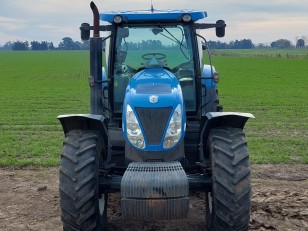 Tractor New Holland T7060