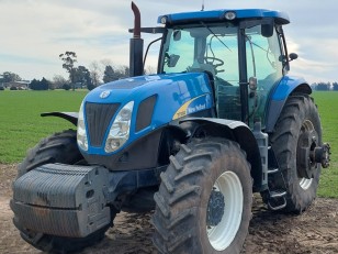 Tractor New Holland T7060