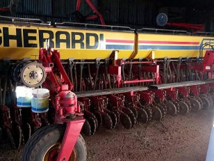 Sembradora GHERARDI G240