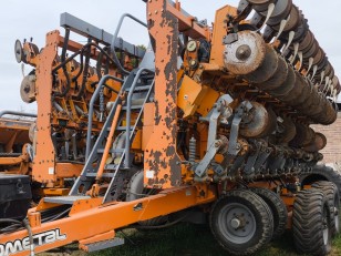 Sembradora Agrometal APX 3335