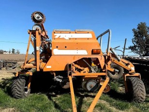 Sembradora Agrometal TX Mega 16 a 52