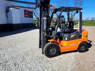 Autoelevador Lonking 25