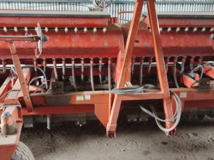Sembradora Tanzi 6750