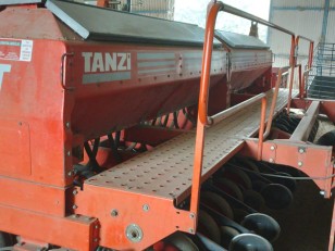 Sembradora Tanzi 6750