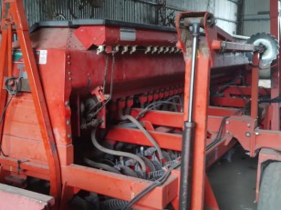 Sembradora Tanzi 6750