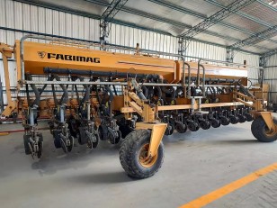 Sembradora Fabimag Multiplanter 1652