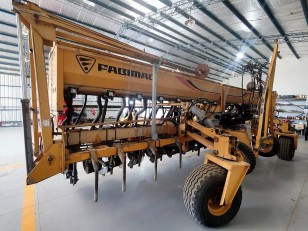 Sembradora Fabimag Multiplanter 1652