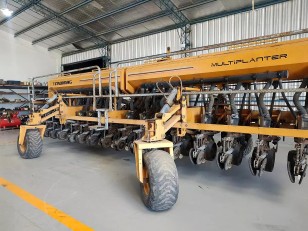 Sembradora Fabimag Multiplanter 1652