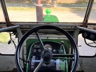 Tractor John Deere 3420 transformado a 4