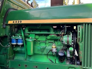 Tractor John Deere 3420 transformado a 4