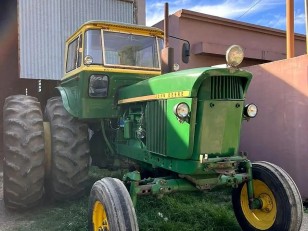 Tractor John Deere 3420 transformado a 4