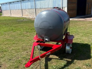 Acoplado 1000 lts Industrias Cusato