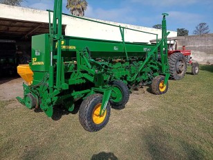 Sembradora Pierobon 1052