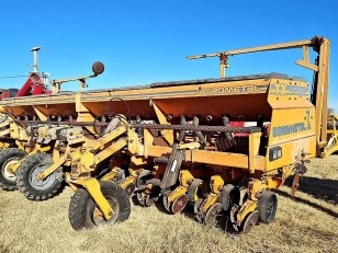 Sembradora Agrometal TX Mega 1652