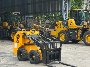 MINICARGADORA TAURUS WT400