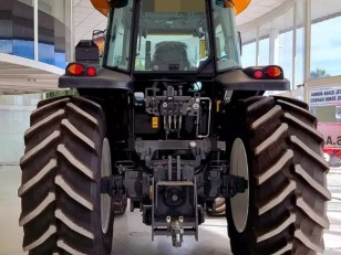 Tractor Valtra BT170