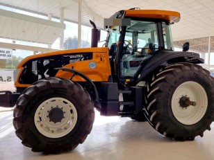 Tractor Valtra BT170
