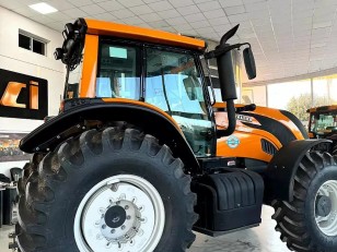 Tractor Valtra BH154