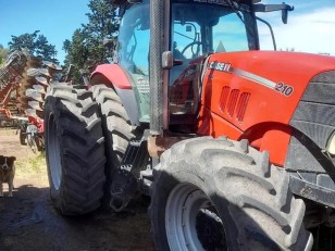 tractor Case Puma 210