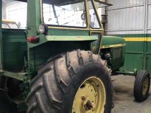 Tractor John Deere 3530
