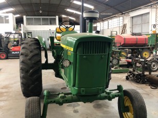 Tractor John Deere 2420