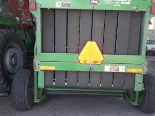 Rotoenfardadora John Deere 567