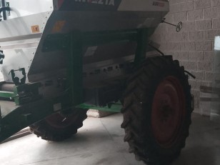 FERTILIZADORA