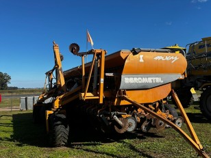 Sembradora Agrometal MXY de 33x21