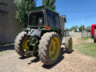 Tractor John Deere 5705