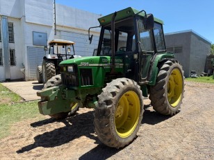 Tractor John Deere 5705