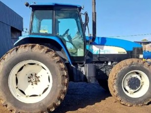 Tractor New Holland 7040