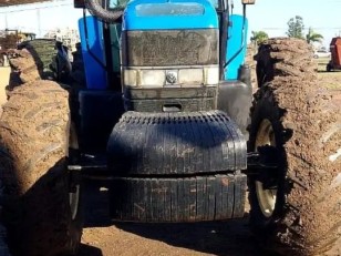 Tractor New Holland 7040