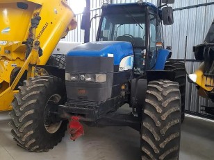 Tractor New Holland TM7040