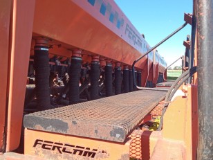 Sembradora Fercam de 4919